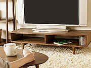 �E�H�[���i�b�g�̎������l�C<br>�R���p�N�g�Ȗؐ�TV�{�[�h