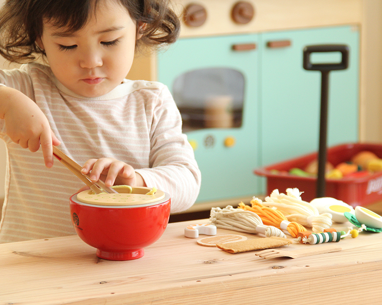 子どもの成長と“おままごと”